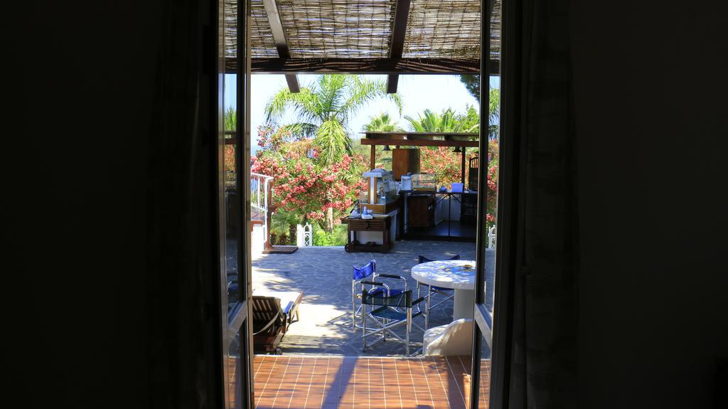 Cala Cavone Guest House Ponza Exterior foto