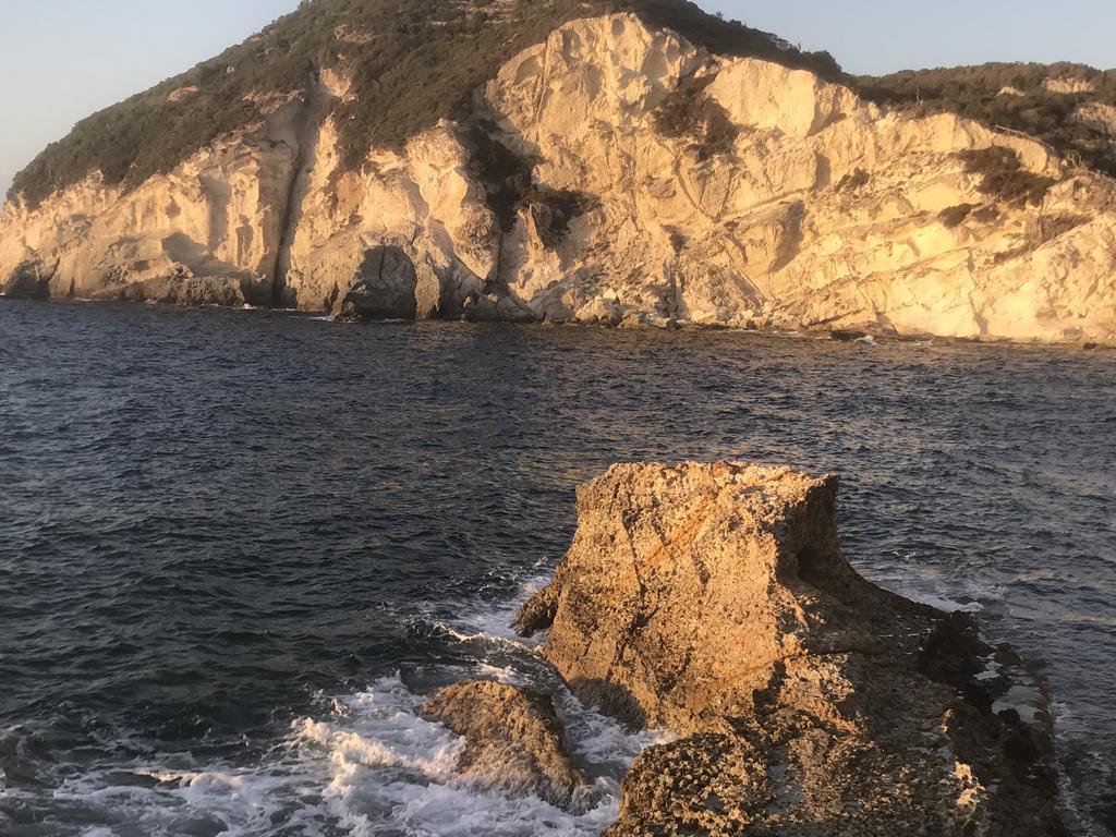 Cala Cavone Guest House Ponza Exterior foto