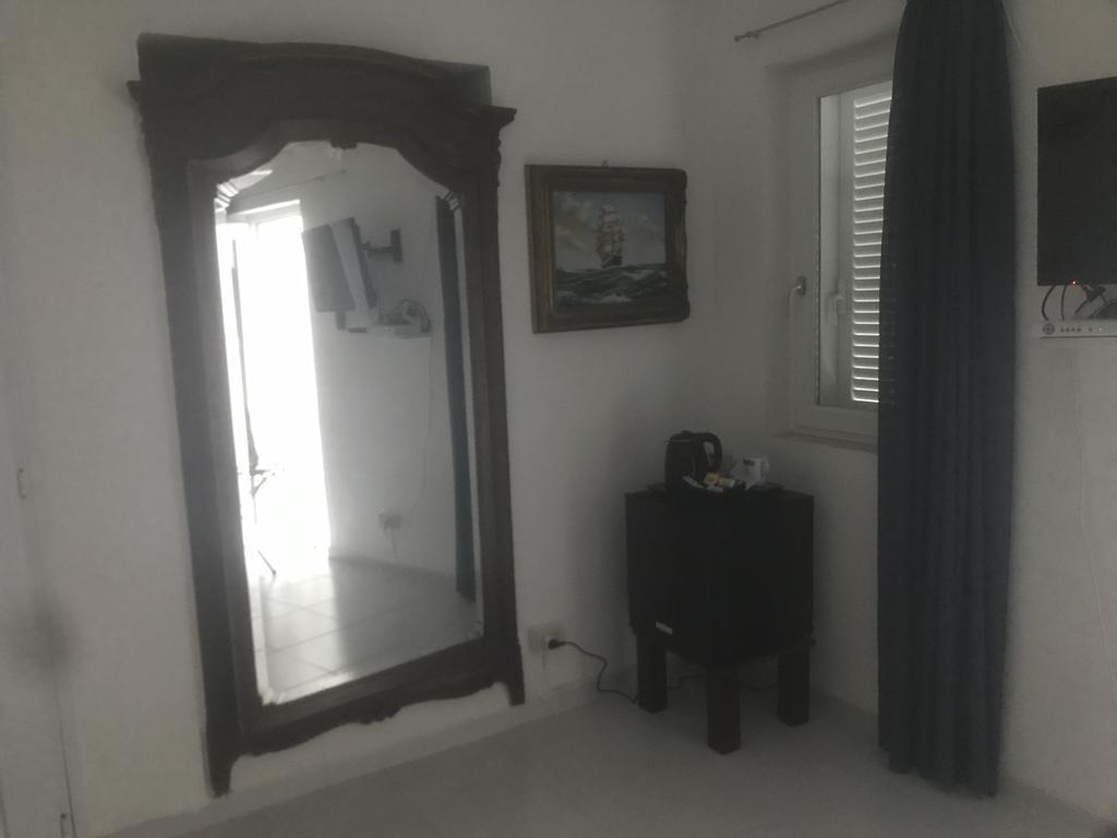 Cala Cavone Guest House Ponza Exterior foto