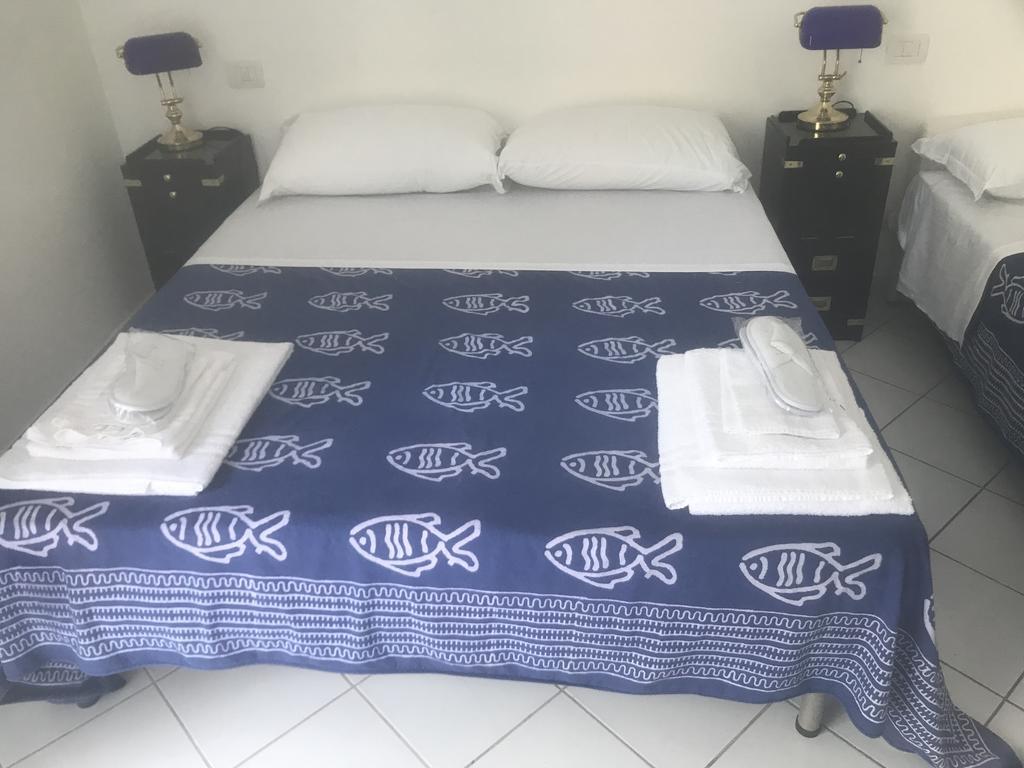Cala Cavone Guest House Ponza Exterior foto
